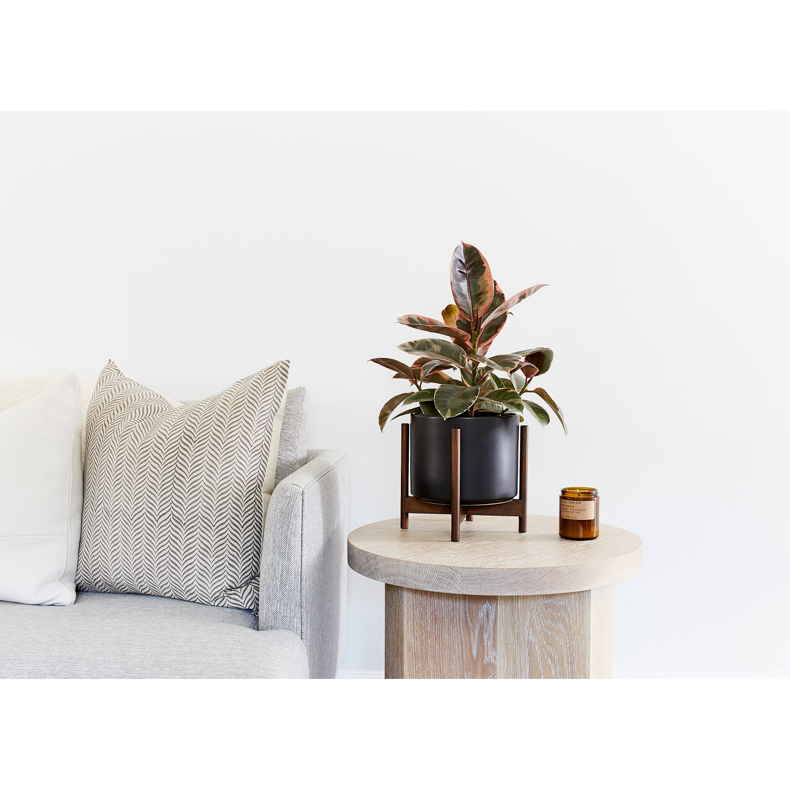 8.75" H x 9.5" W x 9.5" D, Black/Darkened Teak