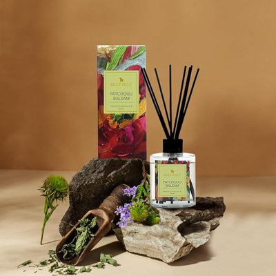 Ensemble de diffuseur Reed | Patchouli baume | Pour la maison et la salle de bain Accessoires de décoration de tablette et assainisseurs d'air | Diffuseur Sticks aux huiles essentielles de 5 oz liq. Maison, chambre, bureau, décor et cadeau
