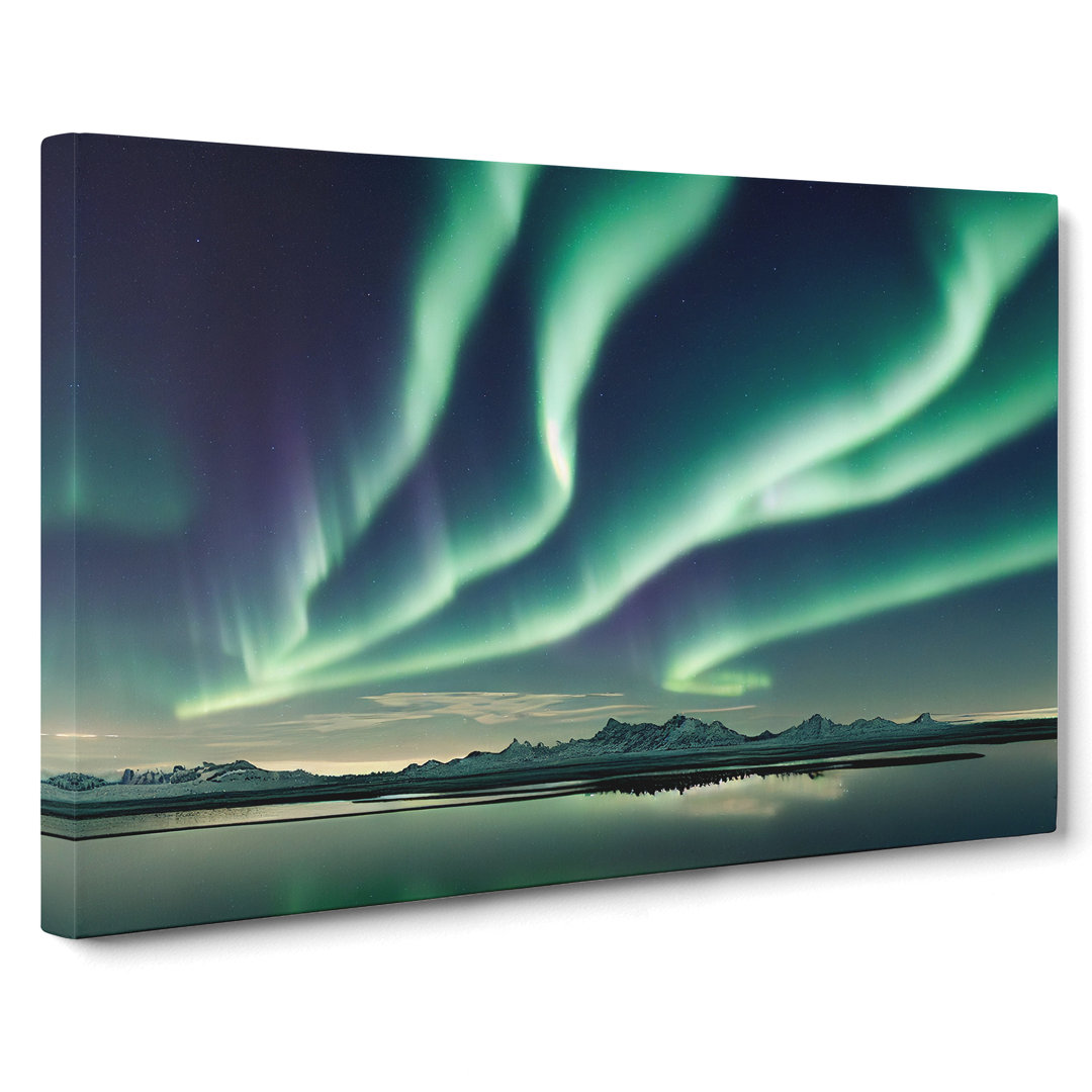 Masterful Aurora Borealis - Wrapped Canvas