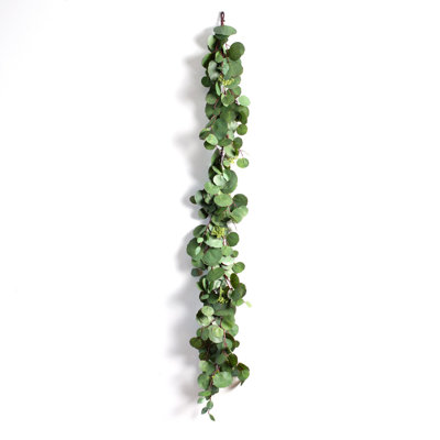 Guirlande verte en faux eucalyptus