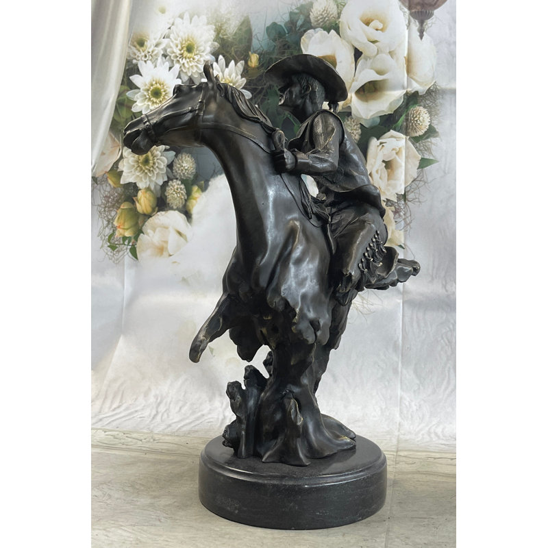 Figurines et sculptures