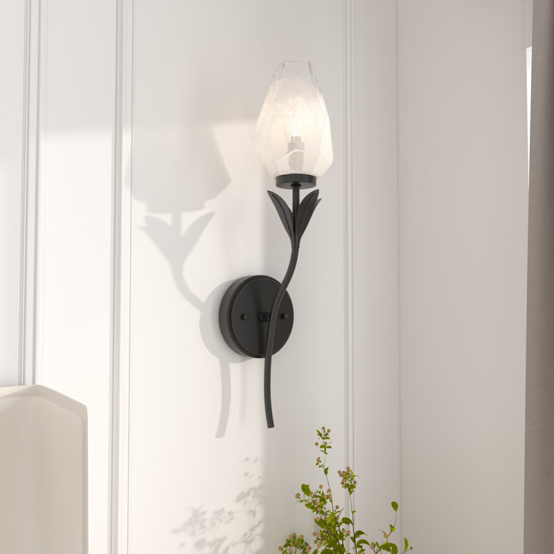 Hurltn 1-Light Dimmable Wallchiere with Frosted Geometric Glass Shade Wall Sconce, Matte Black