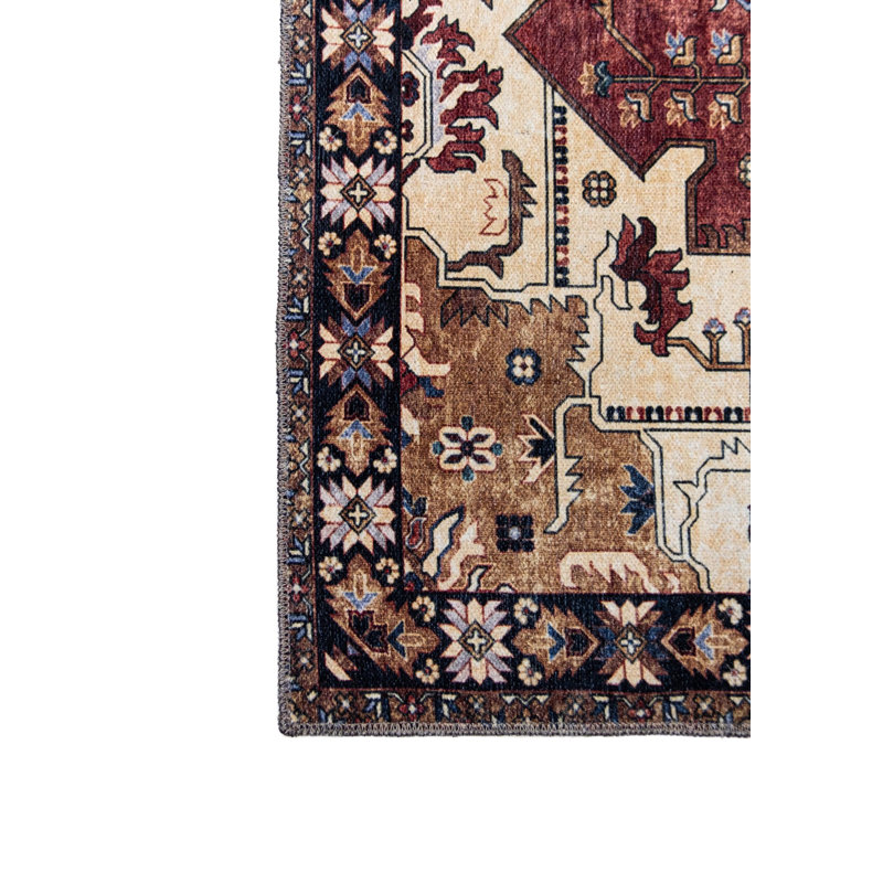 Jerzie Oriental Indoor / Outdoor Rug, Rectangle 5' x 7'