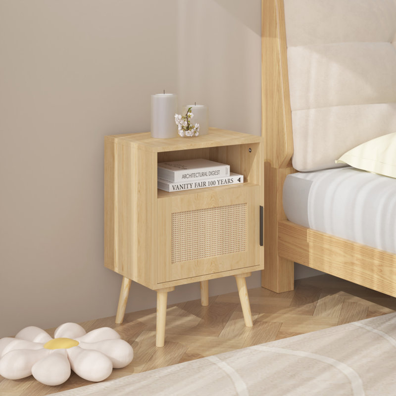 Table de chevet 22,83 po H