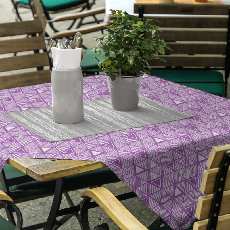 Classic Hand Drawn Triangles Tablecloth, Violet/white