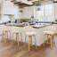 Tabouret de bar et de comptoir pivotant avec cadre en bois Caelus (ensemble de 3)-117581497-117581494