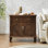 Table de bout à porte en rotin traditionnel H 27,5 po Dyals