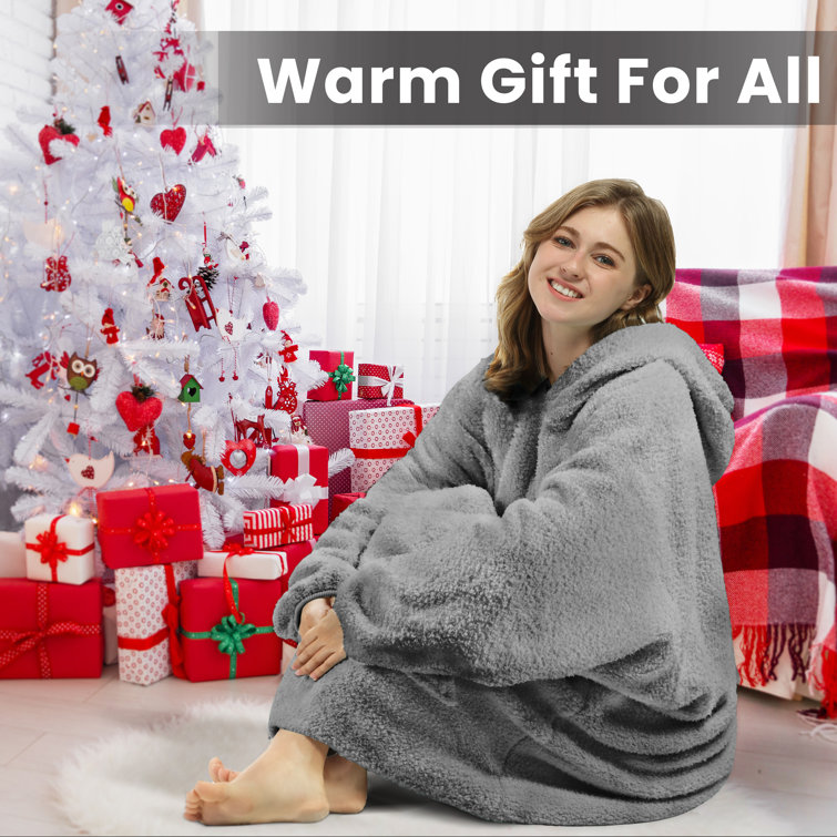 Tirrinia Oversized Sherpa Wearable Blanket Sweatshirt, Ultra Soft Fuzzy Fleece  Hooded Blanket for Women Men