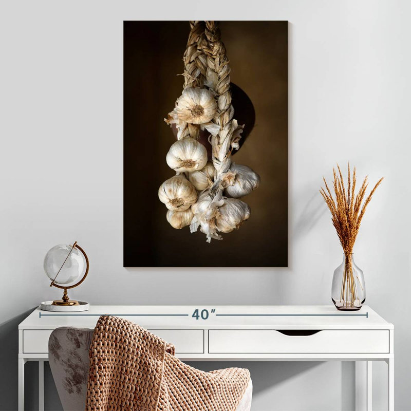 Yarlin Garlic Braid, 30" H x 20" W