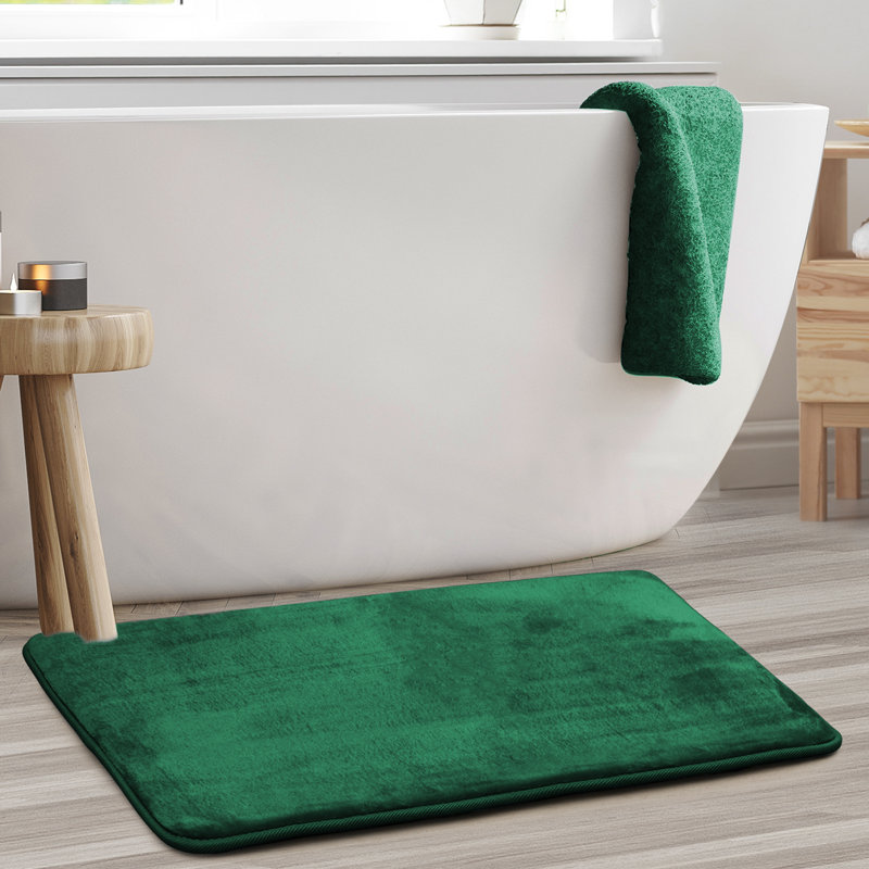 Tapis de bain en mousse viscoélastique ultra-doux avec envers antidérapant en PVC, Petit: L 24 po x l 17 po, Vert forêt