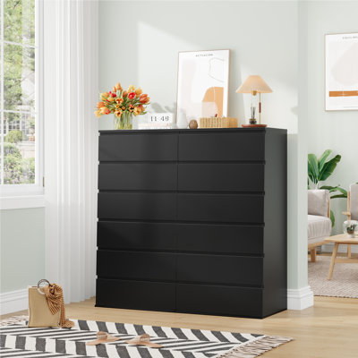 Kristiarn 6 Drawer 23.6" W Chest