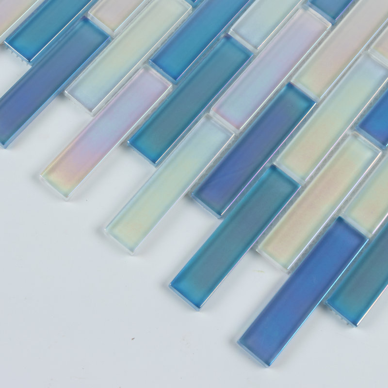 Carreau de mosaïque linéaire en verre 1 "x 4" Reflections, Bleu d'Alaska