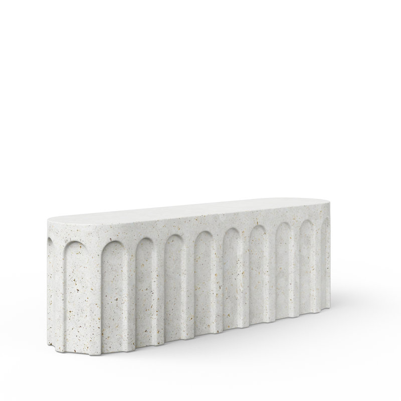 Vicky Bench, Ivory