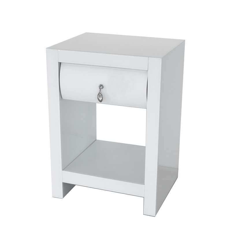 18'' W Nightstand
