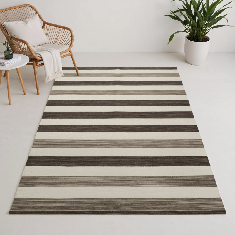 HorizontalStripes White Indoor and Outdoor Area Rug, Rectangle 3' x 5'