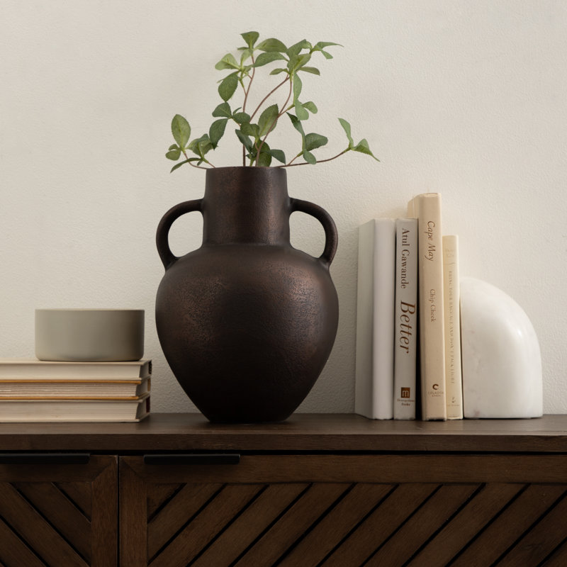 Vase en métal Lusila