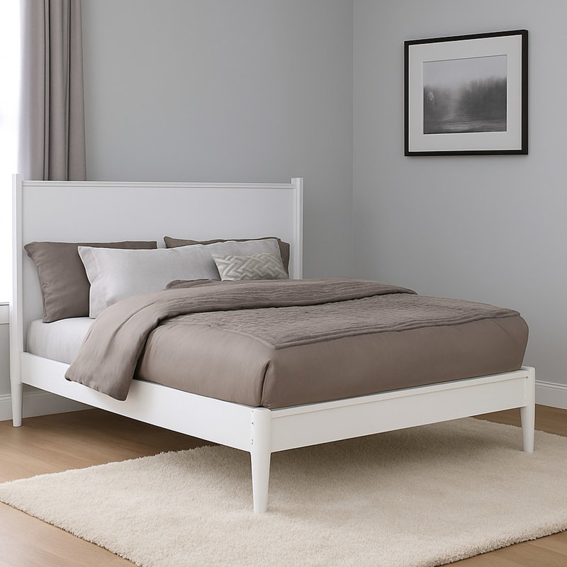 Blanc, Mid-Century, très grand lit oriental, lit plateforme, pieds ronds effilés, sommier sans lattes, ensemble de lattes, chambre à coucher Quiet Haven Century Modern, détente en bois