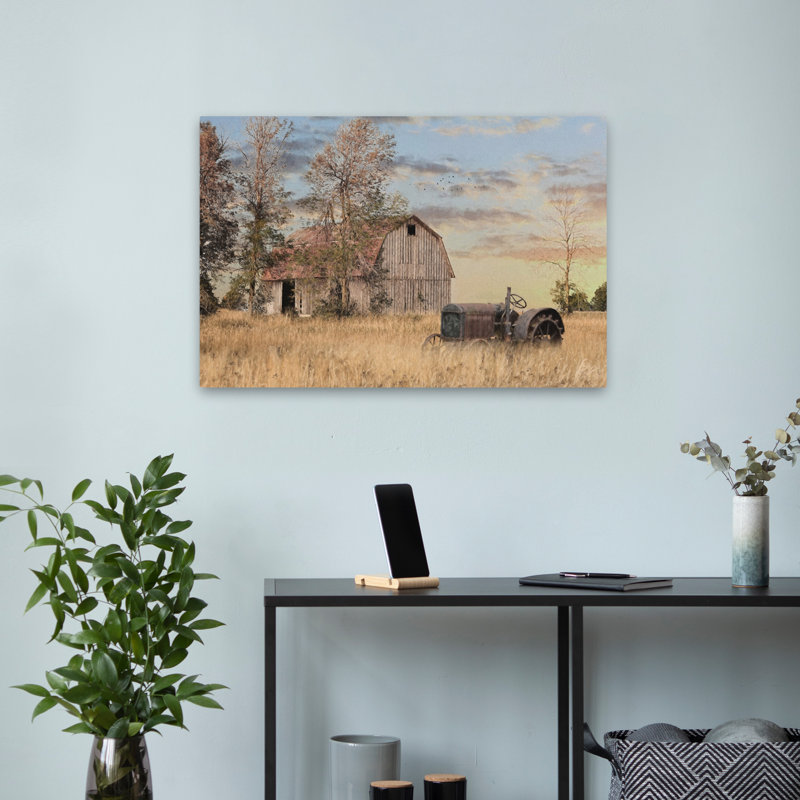 Coucher de soleil doré à la ferme - Photographie contemporaine, paysage de ferme, H 16 po x l 24 po