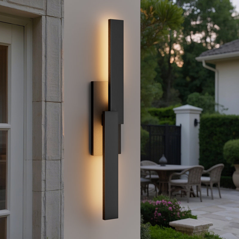 Applique murale d'extérieur 31,5 "à DEL à intensité variable en fer noir, H 31,5 po x l 5,5 po x P 3 po