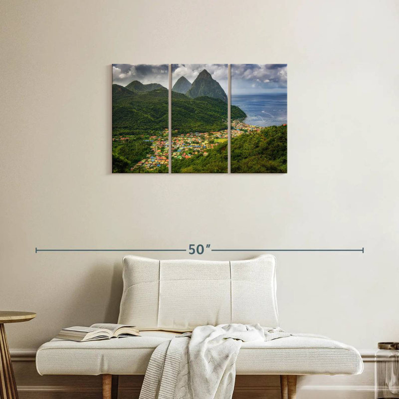 Gillard Saint Lucia, 20" H x 33" W