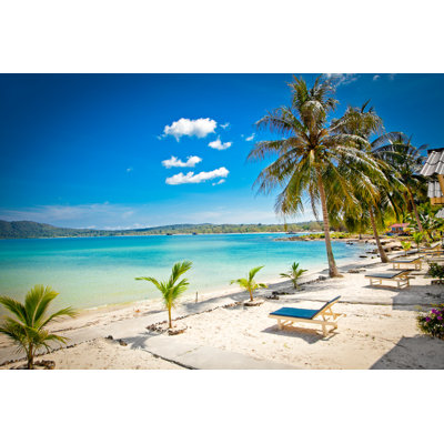 " Beautiful Turquoise Beach " by Master2