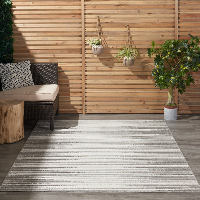 Tapis d'intérieur / extérieur gris Bessoir, Rectangle 4 pi x 6 pi