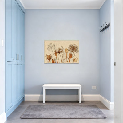 Plantes et fleurs fleurs séchées et graines sur fond beige