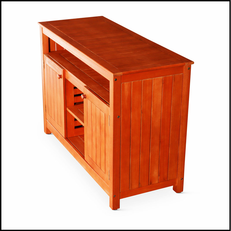 Buffet en eucalyptus avec rangement spacieux et design écologique, parfait pour les maisons modernes et durables