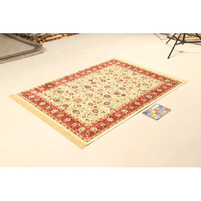 Bianca Oriental Area Rug