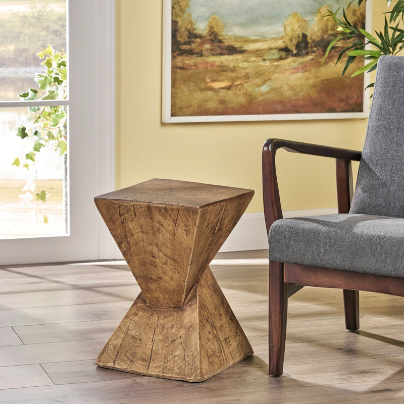 Table en béton légère peinte à la main avec un design minimaliste attrayant