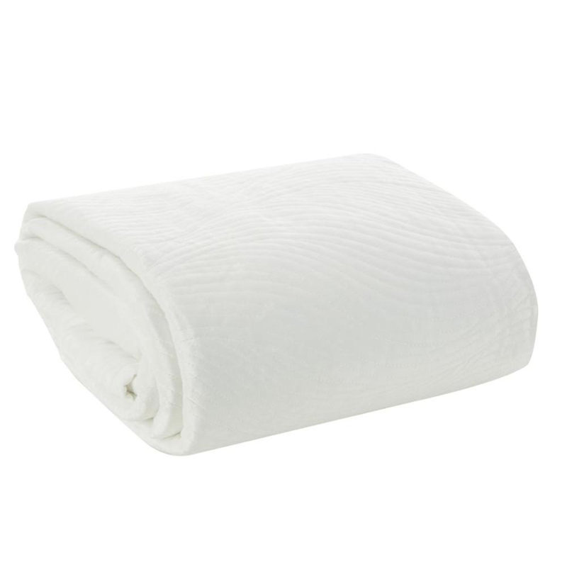 Carraton No Pattern Bedspread with Pillowcases