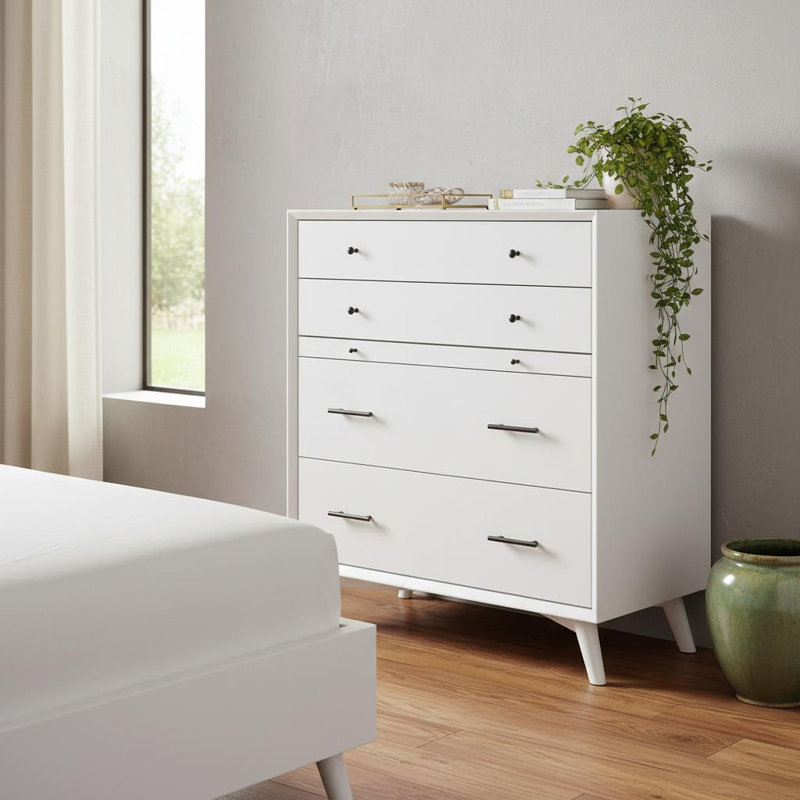 Commode 38 po à quatre tiroirs en bois massif blanc