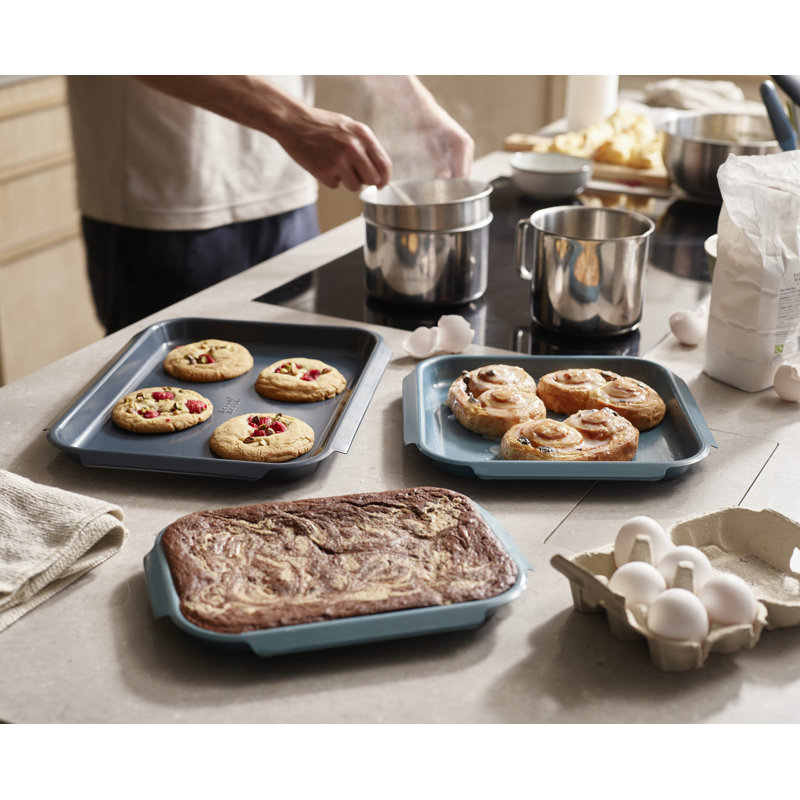 Joseph Joseph Nest Bake 3-Piece Non-stick Baking Sheet Set With Easy Pull Handles