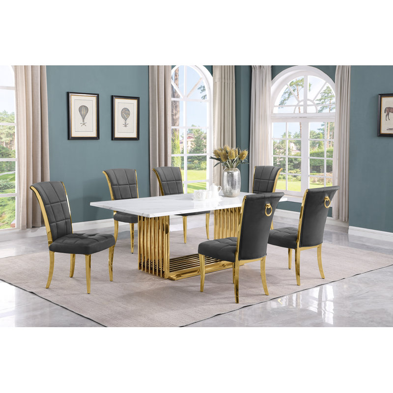 Ensemble de salle à manger rectangulaire en marbre avec chaises en velours L 79 po x l 40 po Zeyad, Gris/doré, Or, 7