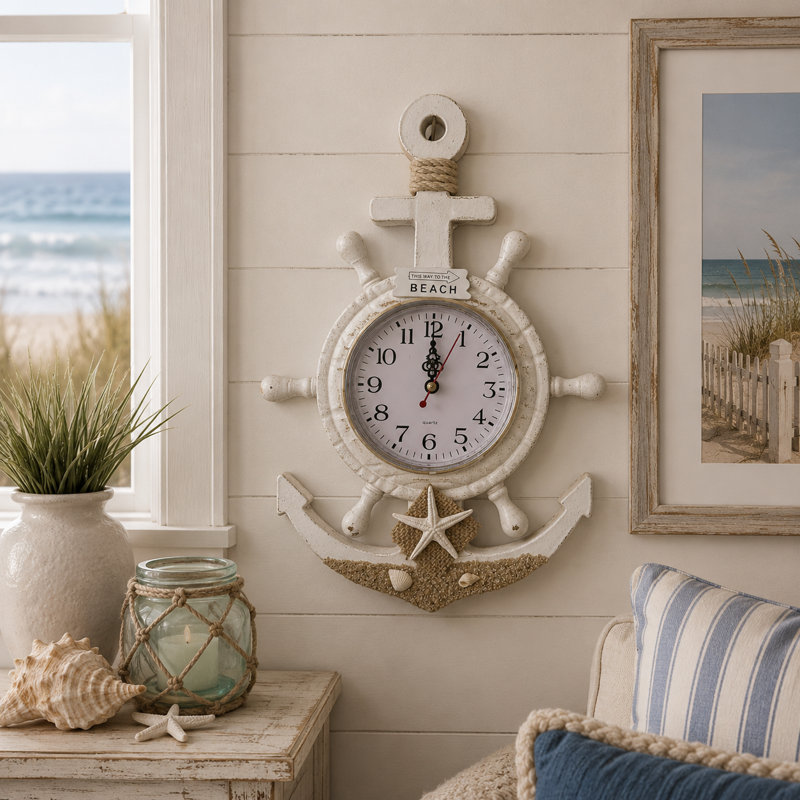 Horloge murale en forme de roue de bateau et d'ancre sur la plage