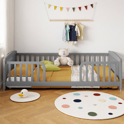 Lit de clôture simple avec entrée centrale - lit de plancher en bois de pin avec garde-corps complets - lit Montessori bas pour les tout-petits, entrée et sortie faciles - aucun sommier nécessaire, coffre-fort pour la chambre à coucher et la salle de