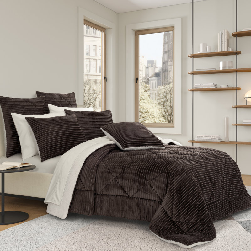 Everett 3Pc. Ensemble d'édredon, Édredon pour grand lit + 2 taies décoratives, Moka