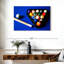 Boules de billard Senne sur table bleue-108155406