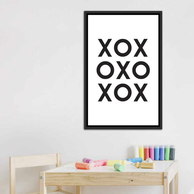 Xox - reproduction d'impression, Pas de tapis, Toile avec cadre noir patiné, H 40 po x l 26 po x P 1,5 po
