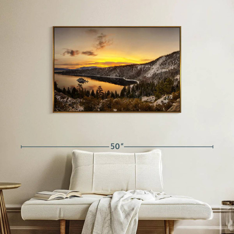 Lever du soleil sur le lac Tahoe, Cadre flottant doré, 40 po x 27 po