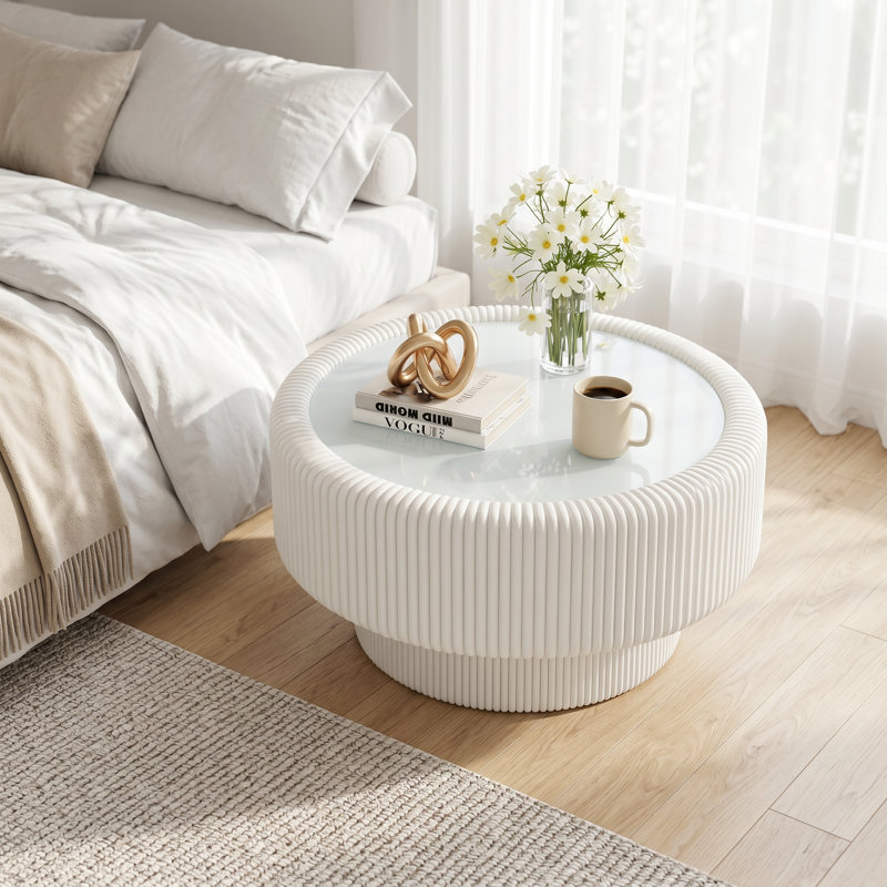 Table basse de rangement ronde cannelée de 31,5 pouces avec plateau en verre trempé et corps enveloppé de cuir de qualité supérieure, table centrale de salon à compartiment caché pour l'organisation du désordre, surface résistante aux égratignures
