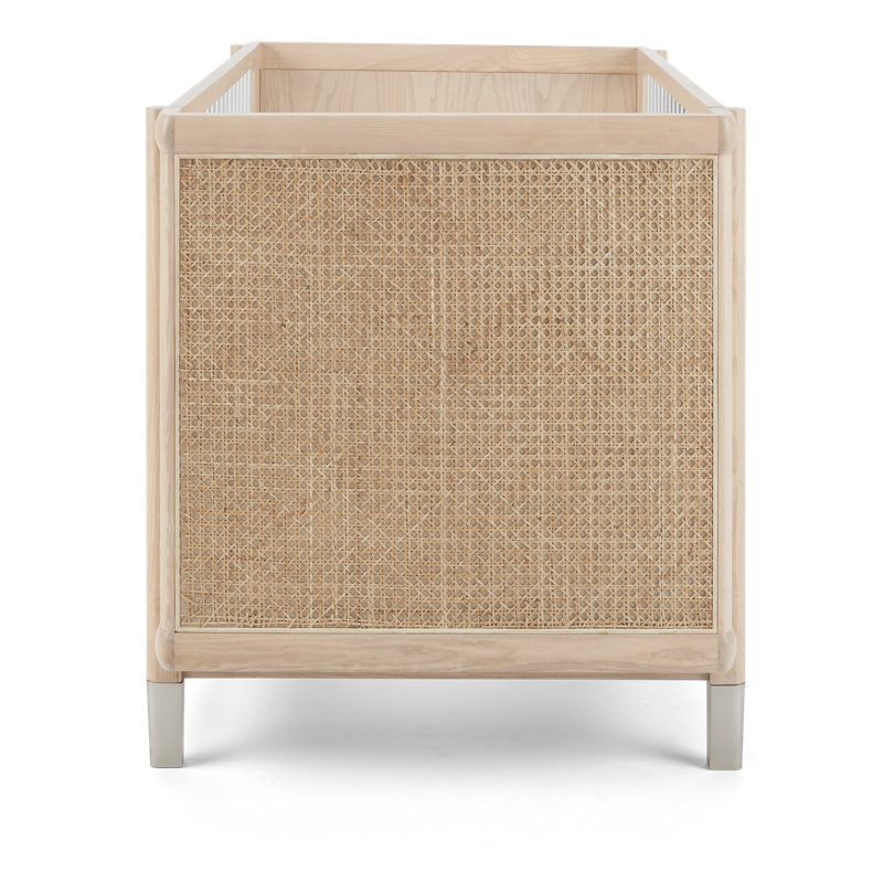 Maxi-Cosi Brisa 4-in-1 Convertible Crib with Toddler Bed/Daybed Conversion Kit