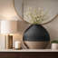Vase de table moderne en métal martelé pour la décoration intérieure-103532871-109405791