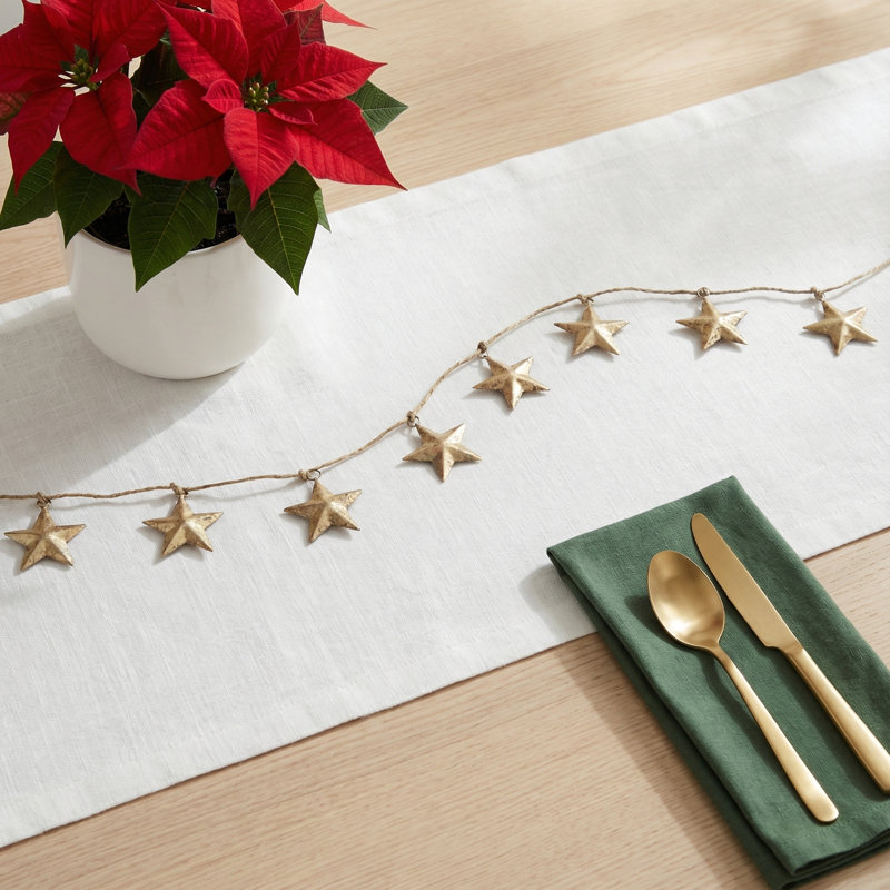 Arly Faux Star Garland