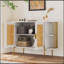 Élégante armoire de salle à manger courbée avec bordure dorée et portes en rotin tissé-1238785976