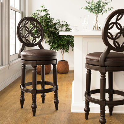 Tabouret de bar en bois à dossier haut de 31 po avec siège pivotant rembourré, détails décoratifs ouverts à siège rond, restauration automatique à 180 degrés, pieds tournés qui ajoutent un attrait visuel, cadre confortable sur structure solide,