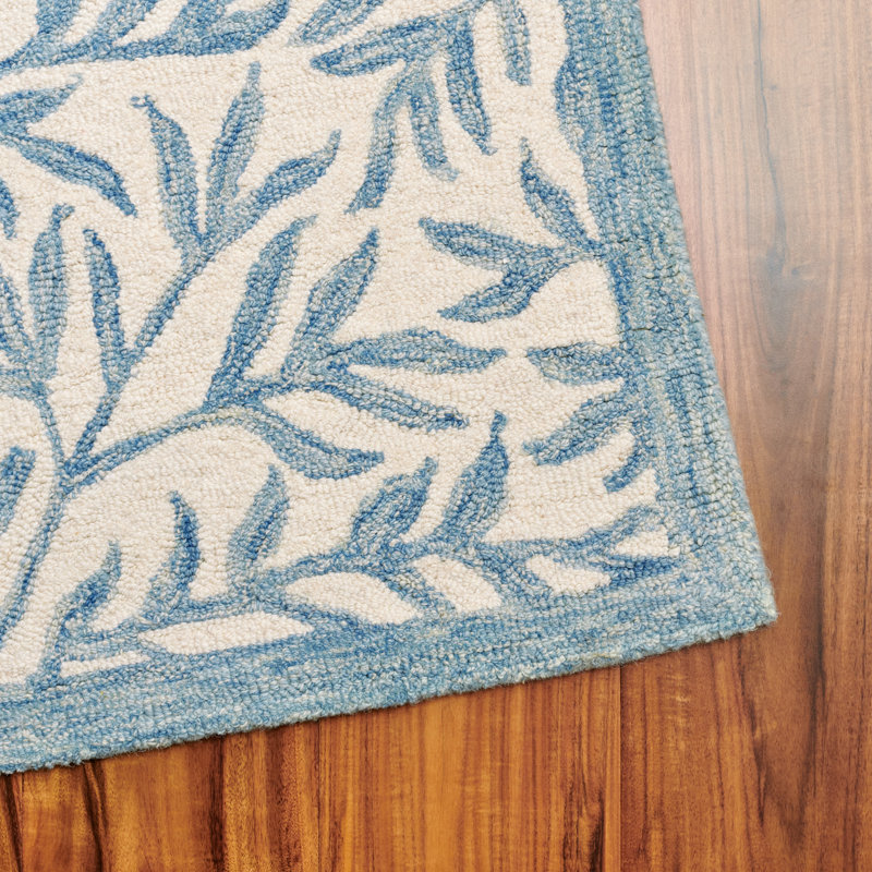Martha Stewart Hand Tufted Wool/Cotton Floral Rug in Ivory/Blue, Rectangle 8' x 10'