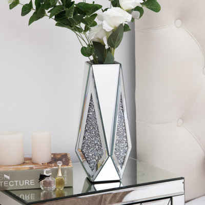 Handcrafted Glass Table Vase 1