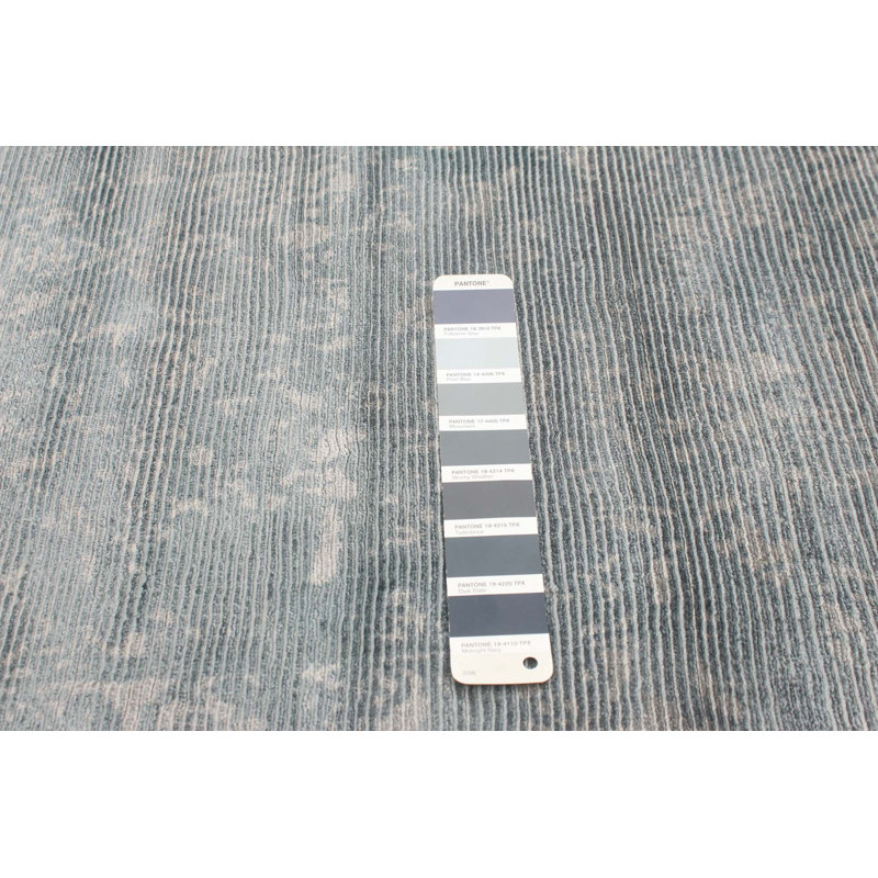 Tapis gris / noir noué à la main