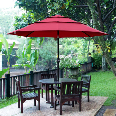 Parasol de patio rouge vin 9 pi. 3, manivelle et inclinaison sans effort. Terrasse, jardin, abat-jour de jardin. Dessus ventilé. Tissu. Parasol robuste en acier - marché extérieur avec inclinaison réglable pour la cour